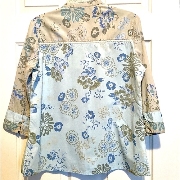 Harmony & Vine Button Down Top Floral Long Sleeve Shirt Medium - Picture 2 of 6
